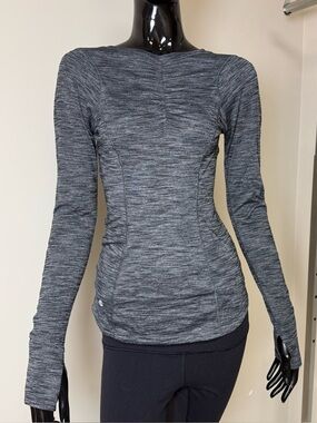 Lululemon 5 Mile Long Sleeve Top Size 4 Heathered Black Versatile & Lightweight